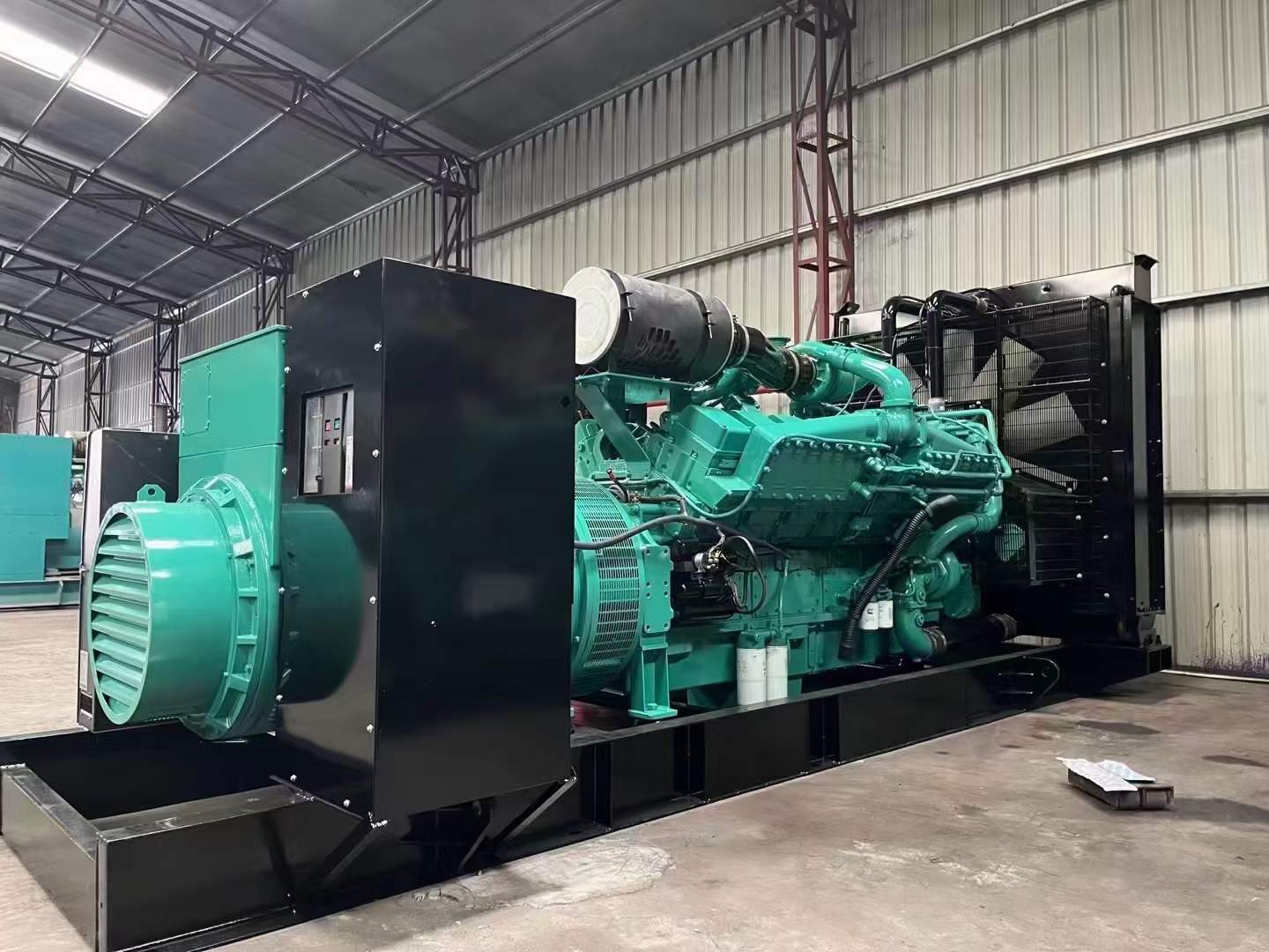 蒙自如何降低 800kW 柴油发电机输出电流的波动？