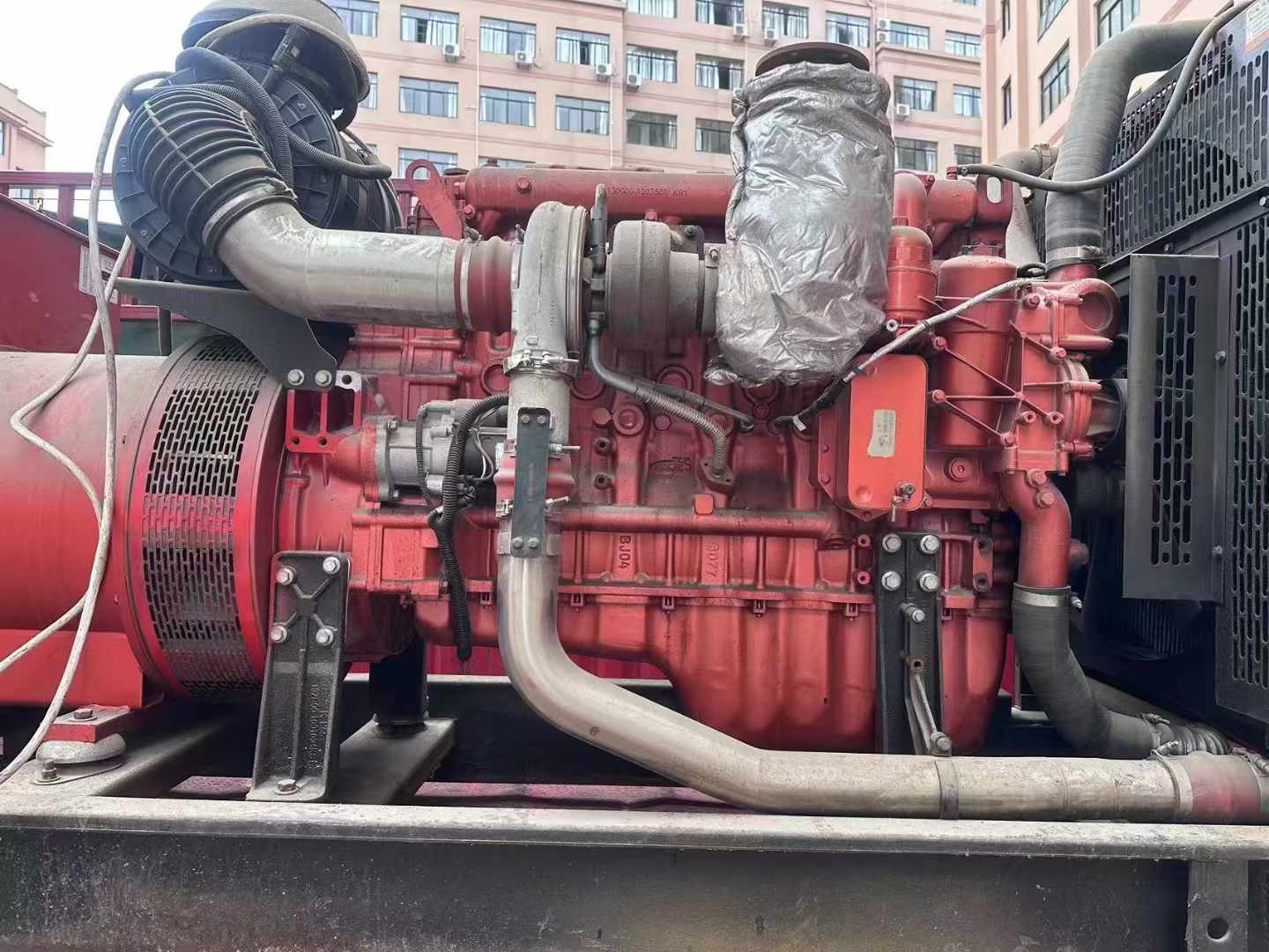 蒙自如何选择适合 600kW 柴油发电机组的过载保护器？