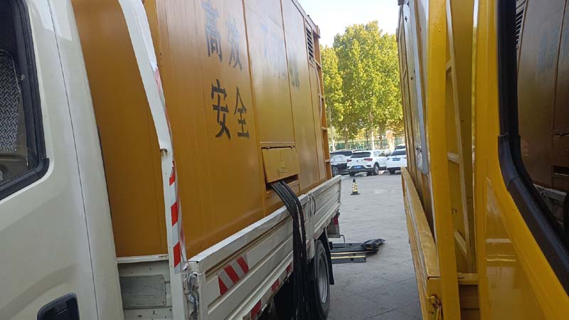 蒙自如何判断柴油发电机组和UPS电源的切换时间是否符合要求？